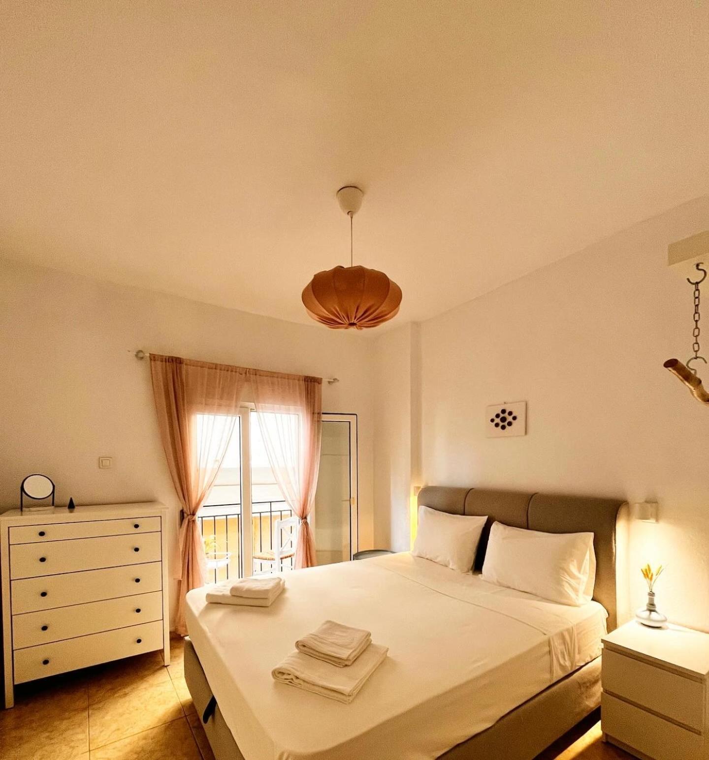 Lucy'S Guest House Skiathos Exterior foto