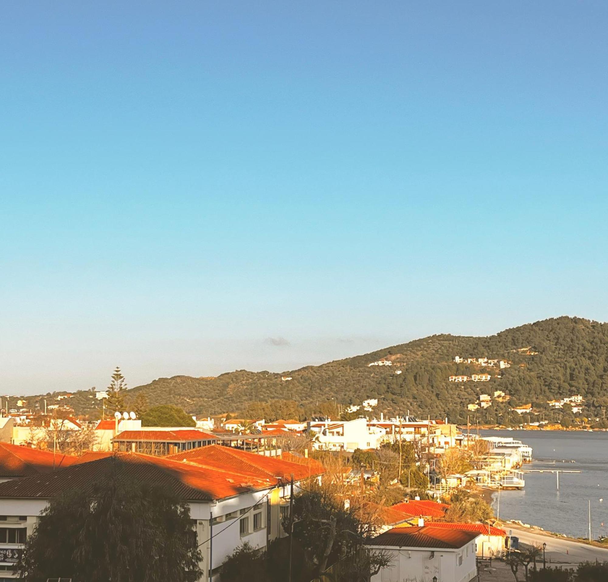 Lucy'S Guest House Skiathos Exterior foto